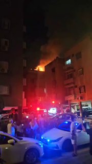 Fire breaks out in a building in occupied Jaffa following Iranian missile bombardment #True_Promise_3
